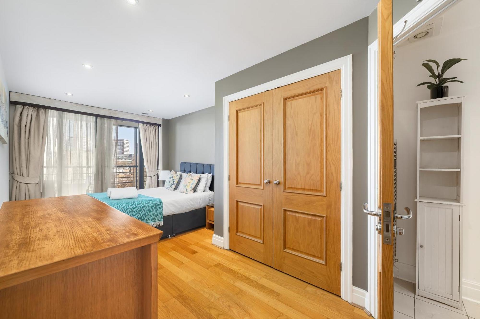 Modern Paddington Station 2 Bedroom Apartment London Bagian luar foto